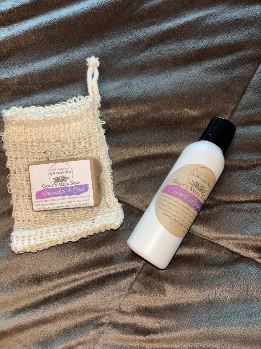 A Nurse's Way Goat's Milk Soap and Lotion - Lavender & Oat (Cream & Lavender)